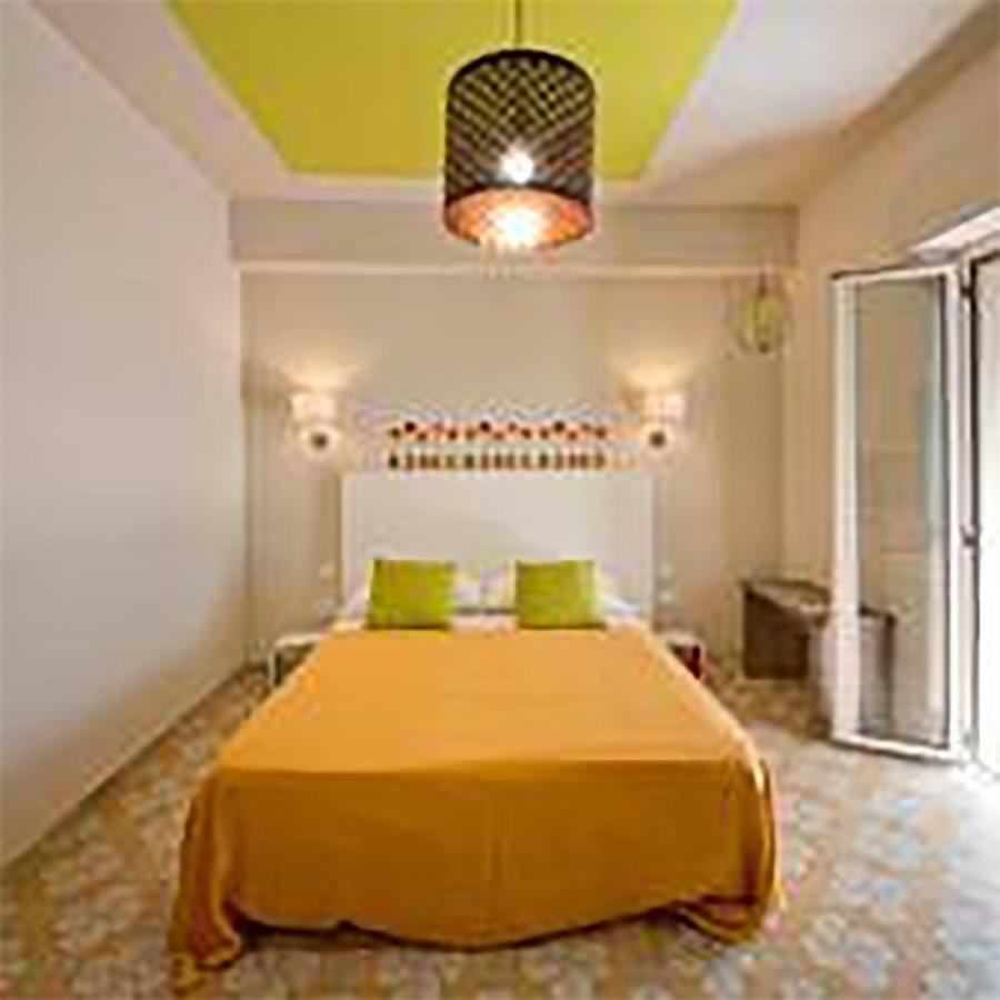 B&B Il Quadrato มารินา ดิ เซียโวเนีย ภายนอก รูปภาพ